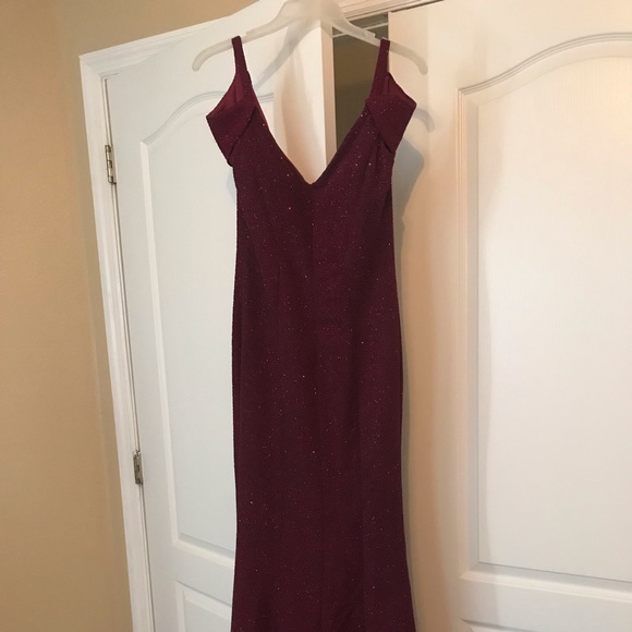 Night Way Collections Dresses & Skirts - Mermaid Formal Maroon Glittery Dress Night Way Collections Dresses & Skirts - Mermaid Formal Maroon Glittery Dress